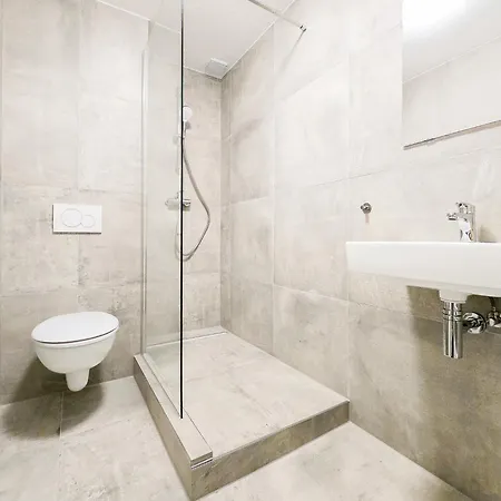 Appartement Tolstov - Center With 5 - 10 Min Messe Dus