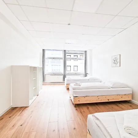 Appartement Tolstov - Center With 5 - 10 Min Messe Dus