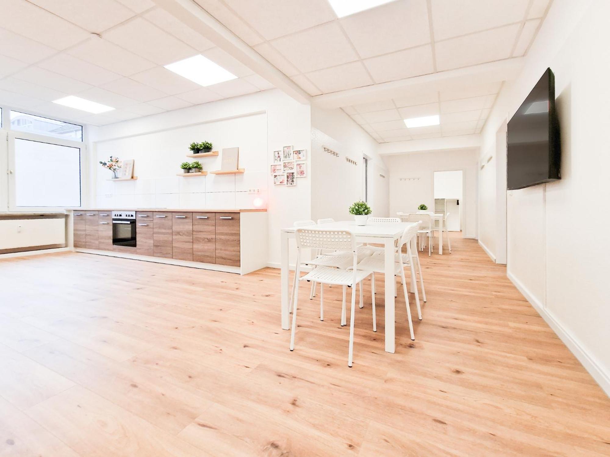 Raj Living - Center With 5 - 10 Min Messe Dus Apartment Düsseldorf