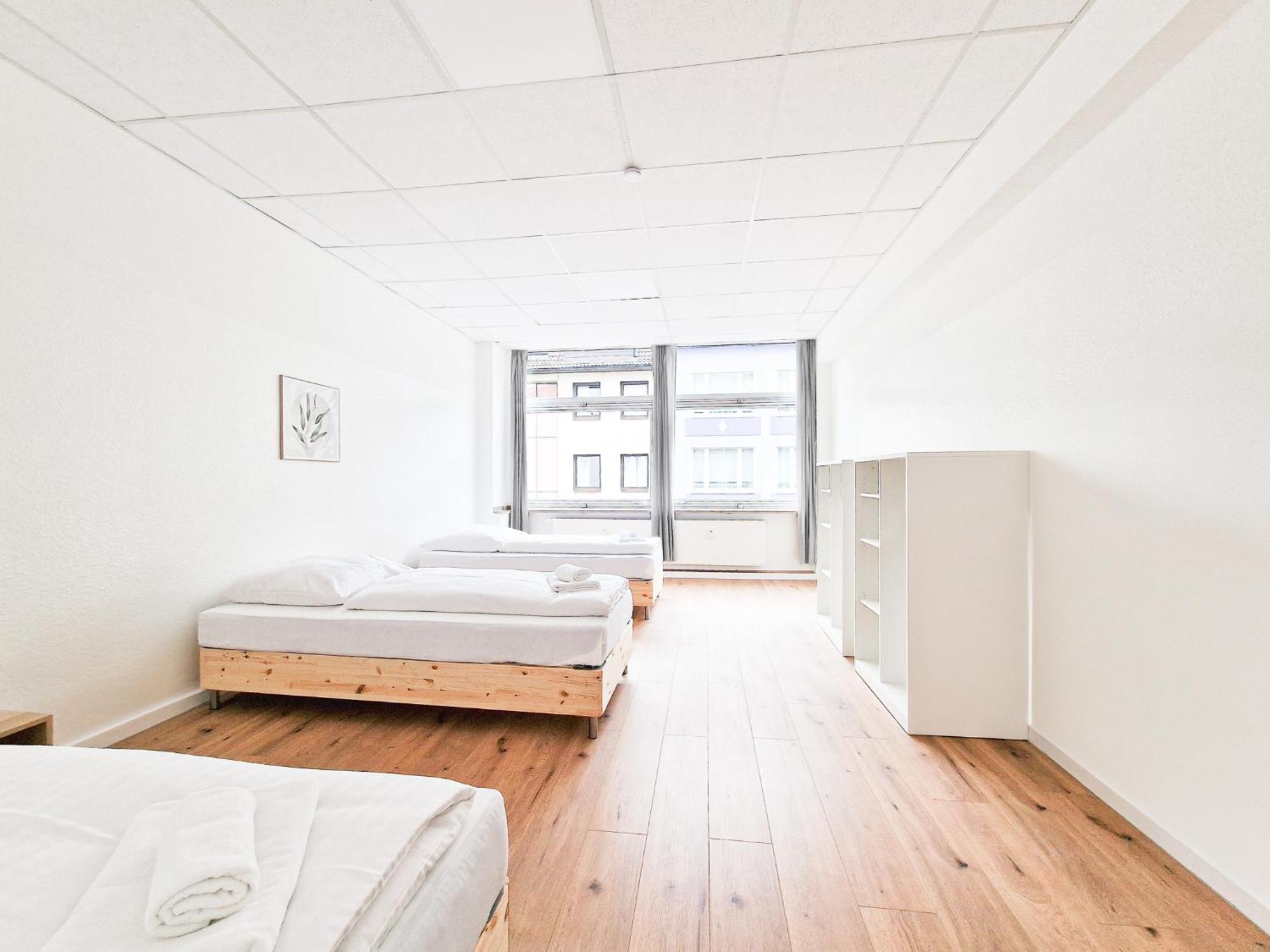 Raj Living - Center With 5 - 10 Min Messe Dus