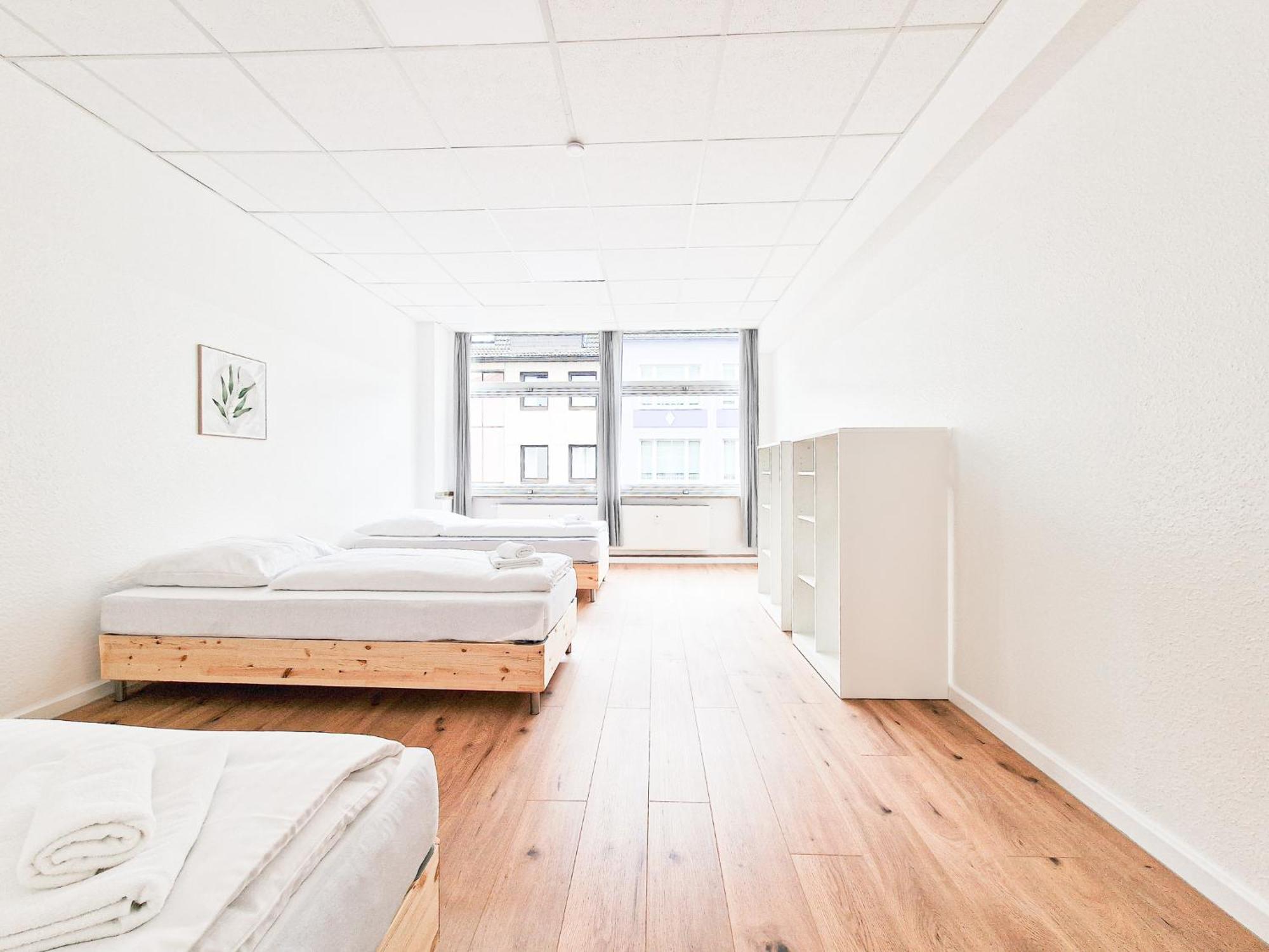 Raj Living - Center With 5 - 10 Min Messe Dus Apartment *